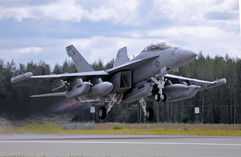 Illustration for article titled 50 Totally Stunning Combat Aircraft Photos Taken Around Alaska